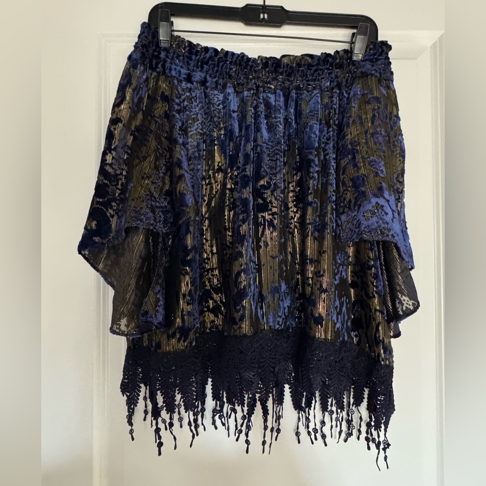 Elie Tahari Black and Blue Velvet Top